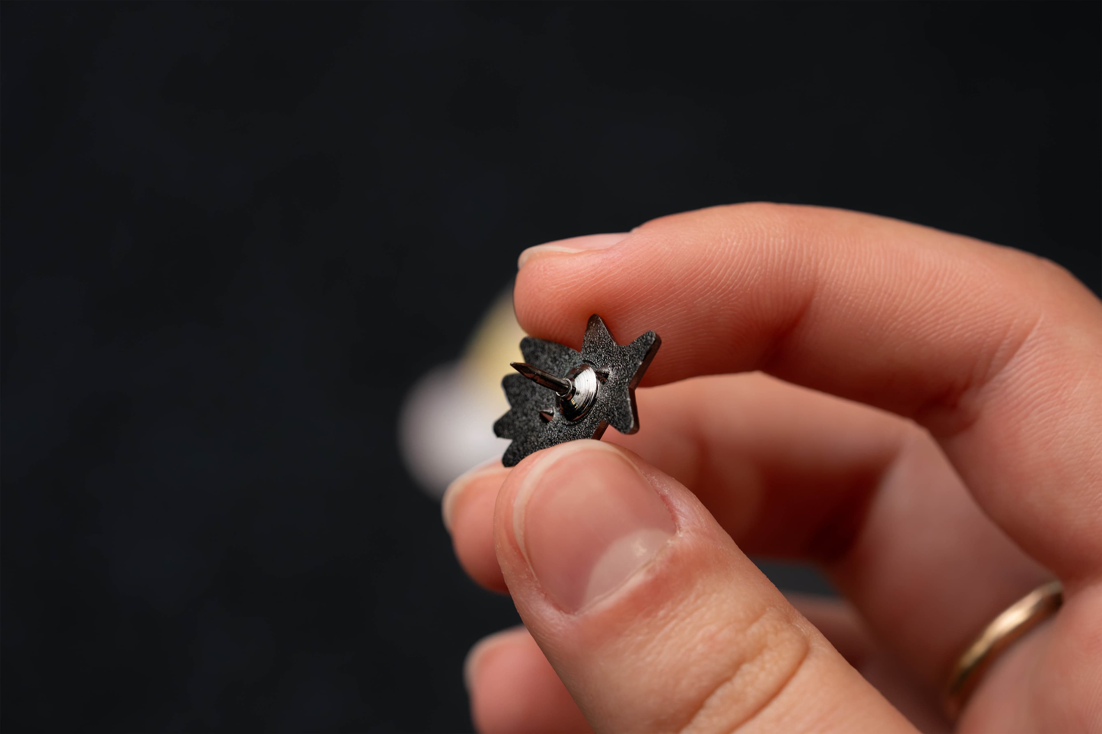 Proceso de manufactura de Character Pins.